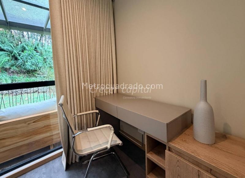 Furnished 1BR Apartment with Terrace View in Alto de Palmas - 8