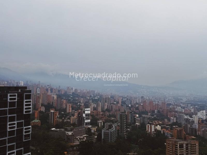 Apartamento Moderno de 2 Alcobas en Las Palmas, Altos del Poblado - 3