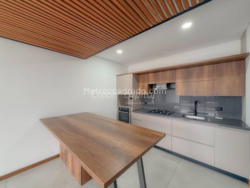 Apartamento Moderno de 2 Alcobas en Las Palmas, Altos del Poblado - 5