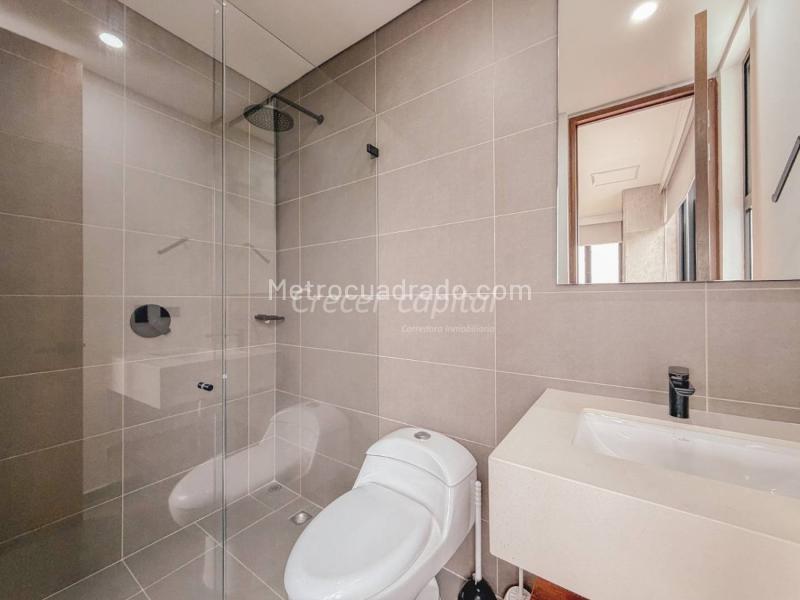 Apartamento Moderno de 2 Alcobas en Las Palmas, Altos del Poblado - 8