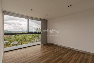 Casa de 5 alcobas en venta en Loma Del Escobero, Envigado · foto 6 de 9