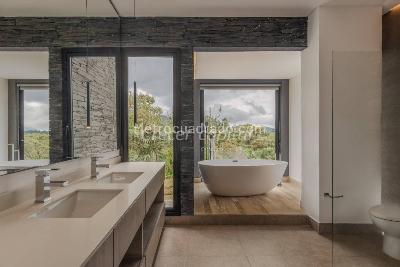 Casa de 5 alcobas en venta en Loma Del Escobero, Envigado · foto 7 de 9