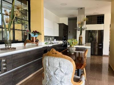 Casa de 3 alcobas en venta en El Poblado, Medellín, 1800 m² · foto 12 de 20