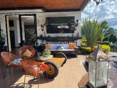 Casa de 3 alcobas en venta en El Poblado, Medellín, 1800 m² · foto 5 de 20