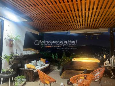 Casa de 3 alcobas en venta en El Poblado, Medellín, 1800 m² · foto 9 de 20