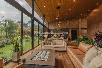 Casa de 4 alcobas en venta en Alto De Palmas, Envigado, 1119 m² · foto 3 de 14