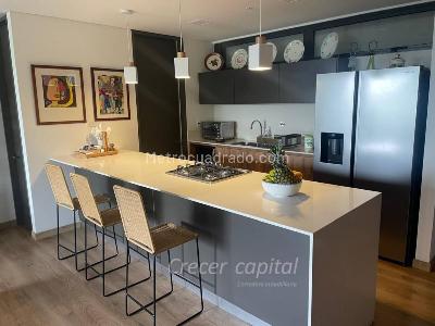 Apartamento de 1 alcoba en venta en Altos Del Poblado, Medellín, 88 m² · foto 10 de 16