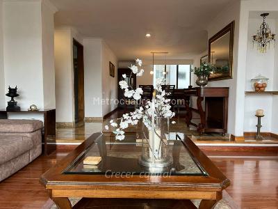 Apartamento de 4 alcobas en venta en Altos Del Poblado, Medellín, 212 m² · foto 7 de 20