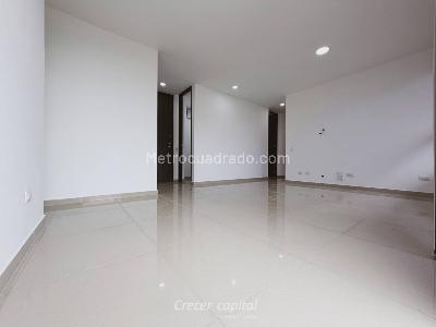 Apartamento de 3 alcobas en venta en Altos Del Poblado, Medellín, 85 m² · foto 2 de 20