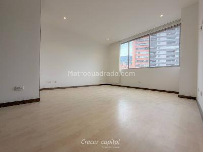 Apartamento de 3 alcobas en venta en Altos Del Poblado, Medellín, 85 m² · foto 4 de 20