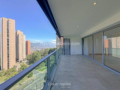 Apartamento en venta en Altos Del Poblado, Medellín · foto 3 de 20