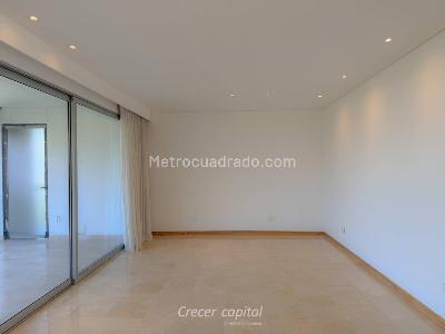 Apartamento en venta en Altos Del Poblado, Medellín · foto 4 de 20