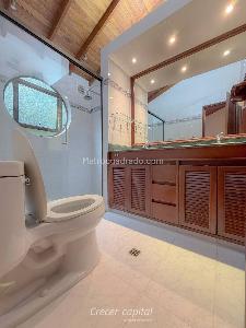 Casa de 3 alcobas en venta en Altos Del Poblado, Medellín, 257 m² · foto 2 de 20