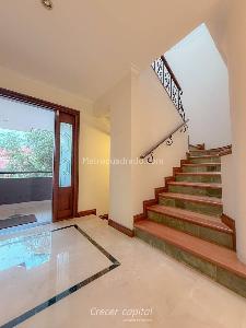 Casa de 3 alcobas en venta en Altos Del Poblado, Medellín, 257 m² · foto 3 de 20