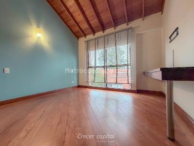 Casa de 3 alcobas en venta en Altos Del Poblado, Medellín, 257 m² · foto 16 de 20