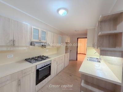 Casa de 3 alcobas en venta en Altos Del Poblado, Medellín, 257 m² · foto 18 de 20