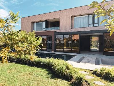 Casa de 3 alcobas en venta en Alto De Palmas, Envigado, 1650 m² · foto 3 de 20