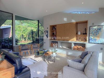 Casa de 4 alcobas en venta en Altos Del Poblado, Medellín, 1973 m² · foto 17 de 20