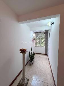 Apartamento de 2 alcobas en venta en Altos Del Poblado, Medellín, 93 m² · foto 4 de 20