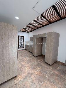 Casa de 5 alcobas en arriendo en Altos Del Poblado, Medellín, 1636 m² · foto 17 de 20