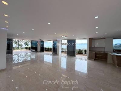 Casa de 5 alcobas en venta en Altos Del Poblado, Medellín, 1636 m² · foto 13 de 20