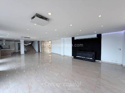 Casa de 5 alcobas en venta en Altos Del Poblado, Medellín, 1636 m² · foto 15 de 20