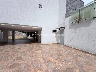 Casa de 5 alcobas en venta en Altos Del Poblado, Medellín, 1636 m² · foto 8 de 20