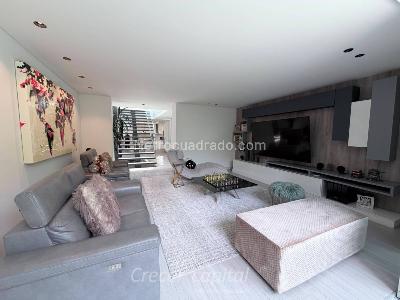 Casa de 4 alcobas en venta en Altos Del Poblado, Medellín, 1550 m² · foto 3 de 20