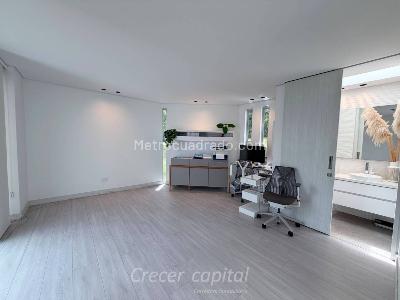 Casa de 4 alcobas en venta en Altos Del Poblado, Medellín, 1550 m² · foto 9 de 20