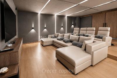 Casa de 5 alcobas en venta en Altos Del Poblado, Medellín, 1715 m² · foto 2 de 20