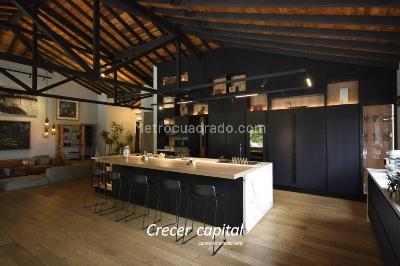 Casa de 4 alcobas en venta en El Poblado, Medellín, 1549 m² · foto 11 de 20