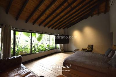 Casa de 4 alcobas en venta en El Poblado, Medellín, 1549 m² · foto 13 de 20