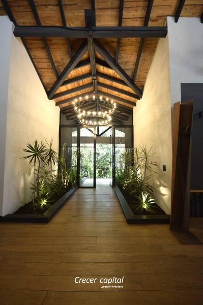 Casa en Venta, Poblado, Medellín - Widok 3