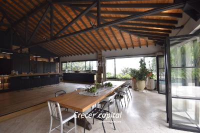 Casa de 4 alcobas en venta en El Poblado, Medellín, 1549 m² · foto 8 de 20