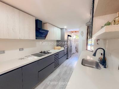 Casa de 3 alcobas en venta en La Abadia, Envigado, 186 m² · foto 5 de 20