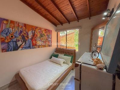Casa de 3 alcobas en venta en La Abadia, Envigado, 186 m² · foto 7 de 20