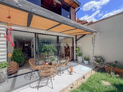 Casa de 3 alcobas en venta en La Abadia, Envigado, 186 m² · foto 19 de 20