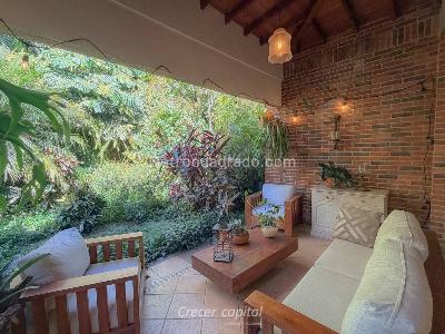 Casa de 3 alcobas en venta en El Poblado, Medellín, 218 m² · foto 19 de 20