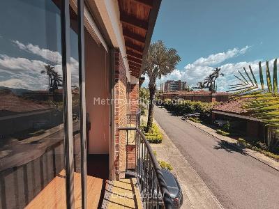 Casa de 3 alcobas en venta en El Poblado, Medellín, 218 m² · foto 20 de 20