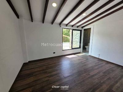 Casa de 5 alcobas en venta en Alto De Palmas, Envigado, 1650 m² · foto 5 de 13