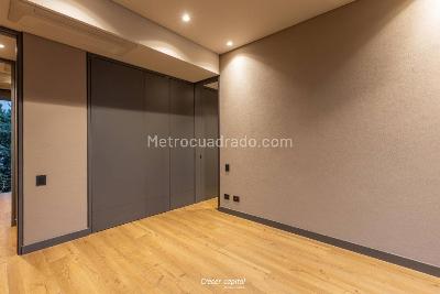 Apartamento en venta en El Poblado, Medellín · foto 8 de 15
