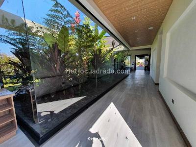 Casa de 3 alcobas en venta en Llano Grande, Rionegro, 1875 m² · foto 2 de 20
