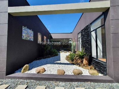 Casa de 3 alcobas en venta en Llano Grande, Rionegro, 1875 m² · foto 4 de 20