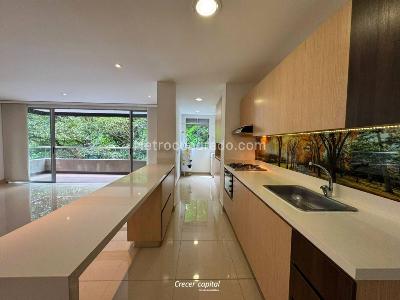 Apartamento en venta en Castropol, Medellín · foto 4 de 19
