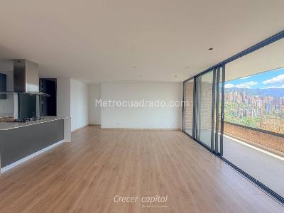 Apartamento en venta en El Poblado, Medellín · foto 2 de 13