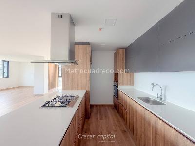 Apartamento en venta en El Poblado, Medellín · foto 3 de 13