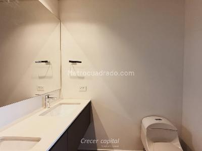 Apartamento de 3 alcobas en venta en El Poblado, Medellín, 140 m² · foto 10 de 12