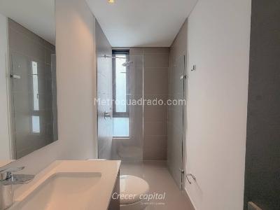 Apartamento de 3 alcobas en venta en El Poblado, Medellín, 140 m² · foto 12 de 12