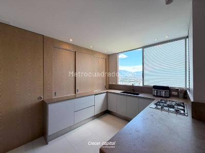 Apartamento de 4 alcobas en venta en El Poblado, Medellín, 182 m² · foto 3 de 20
