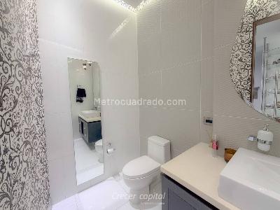 Casa de 5 alcobas en venta en El Poblado, Medellín, 1100 m² · foto 14 de 20